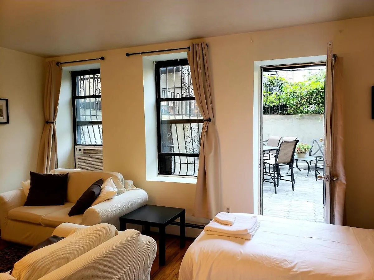 Historic Brownstone Apartment Nowy Jork